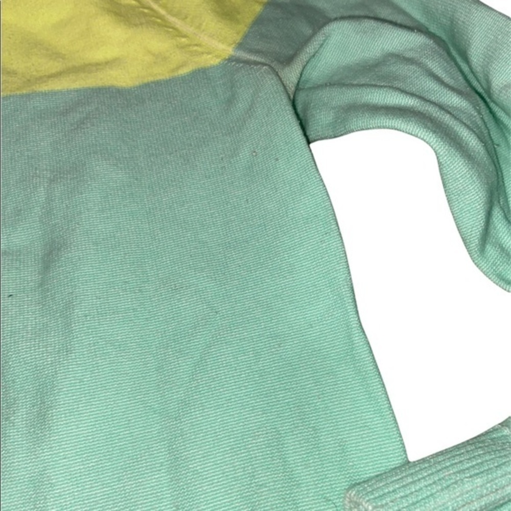 ๐ด Madwell ColorBlock Top - Picture 9 of 13